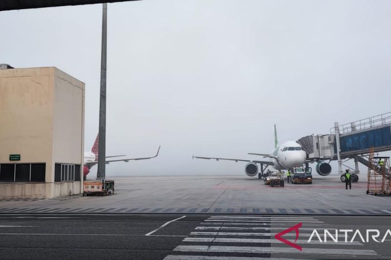 Foto Tujuh penerbangan di Pekanbaru Terganggu Kabut