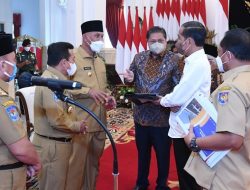 Foto Jokowi Minta Kepala Daerah Gunakan APBD Cegah Persoalan Akibat Kenaikan Harga BBM