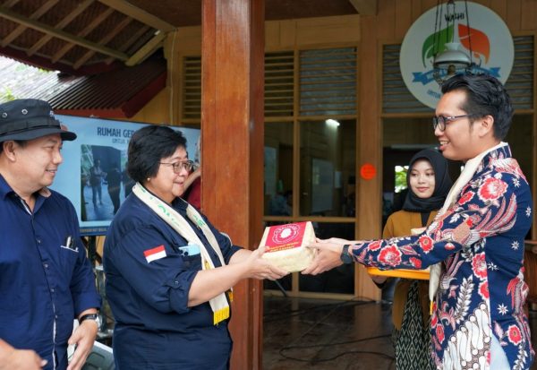 Foto Menteri Siti Akui Kehadiran NGO Seperti WALHI, Beri Pengaruh Positif