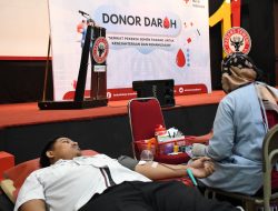 Foto Peringati HUT ke-21 FSP-ISSI, Serikat Pekerja Semen Padang Gelar Donor Darah