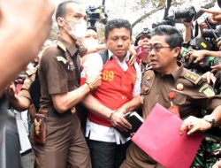 Foto Kejari Jaksel Limpahkan Perkara Ferdy Sambo ke Pengadilan