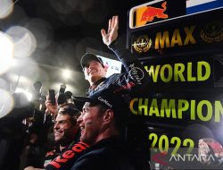 Foto Max Verstappen Pastikan Juara Dunia F1 2022