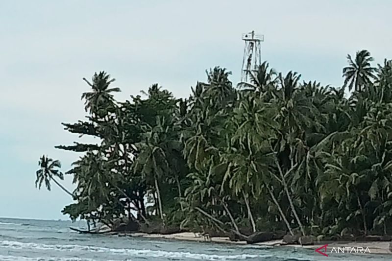 Foto Baterai Lampu Mercusuar Pulau Ujung Hilang Dicuri Dua Kali