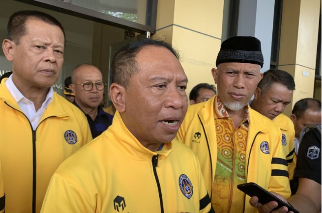 Foto Menpora Sarankan Perbaikan Stadion Haji Agus Salim