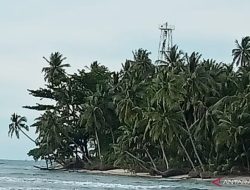 Foto Baterai Lampu Mercusuar Pulau Ujung Hilang Dicuri Dua Kali