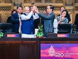 Foto Presiden Jokowi Serahkan Presidensi G20 kepada PM India