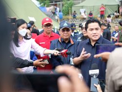 Foto Kunjungi Korban Gempa Cianjur, Erick Thohir Apresiasi Satgas BUMN Peduli