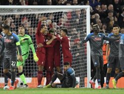 Foto Meski Kalah 0-2 dari Liverpool, Napoli Tetap Finis Sebagai Juara Grup