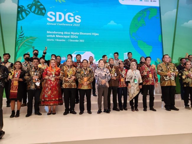 Foto Kementerian LHK Raih Peringkat Pertama SDGs Action Awards 2022