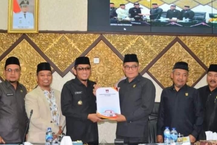 Foto APBD Padang 2023 Disahkan Rp2,599 Triliun