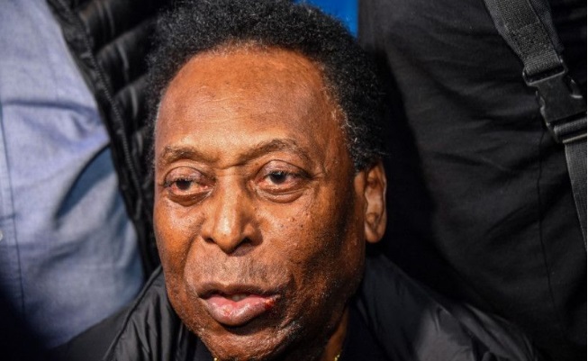 Foto Legenda Sepak Bola Pele Meninggal Dunia