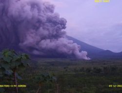 Foto Letusan Gunung Semeru Tidak Sebabkan Tsunami