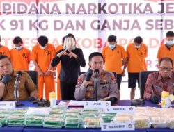 Foto Polda Riau Amankan 91 Kg Sabu dan 25 Kg Ganja