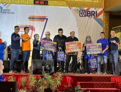 Foto HUT BRI ke 127, BRI Lifetime Achievement Award sebagai Apresiasi Nasabah RO Padang