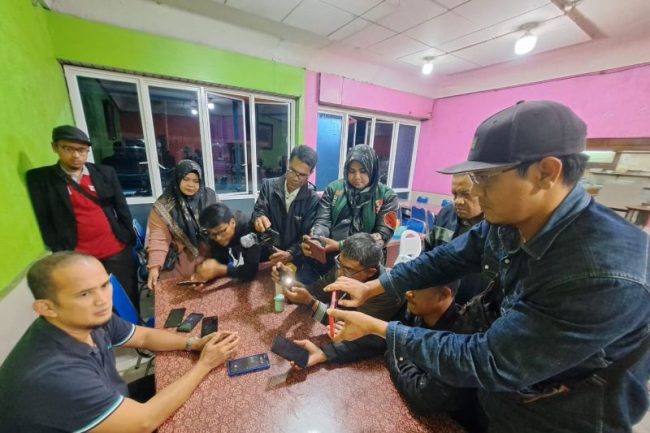 Foto Tenaga Medis RSAM Bukittinggi Pertanyakan Hak Terkait Dana COVID-19