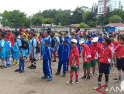 Foto Turnamen Sepakbola Tingkat SD se Kota Bukittinggi Ditabuh