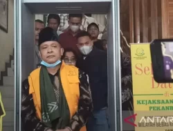 Foto Mantan Rektor UIN Suska Tuduh Jaksa Terima Sejumlah Uang atas Perkaranya