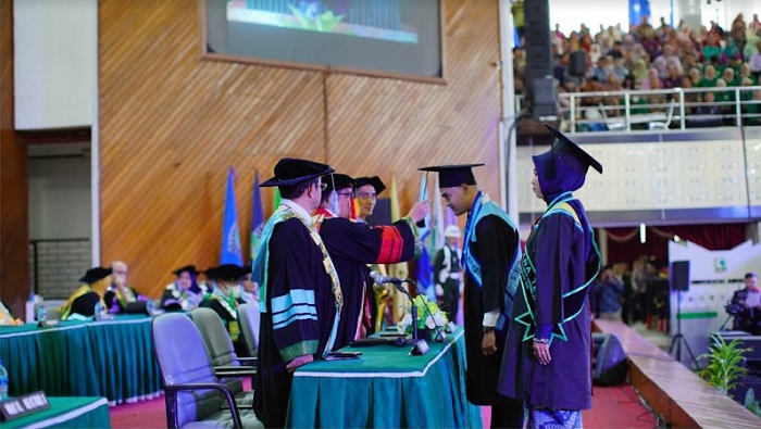 Foto Unand Targetkan Wisuda Enam Kali dalam Setahun