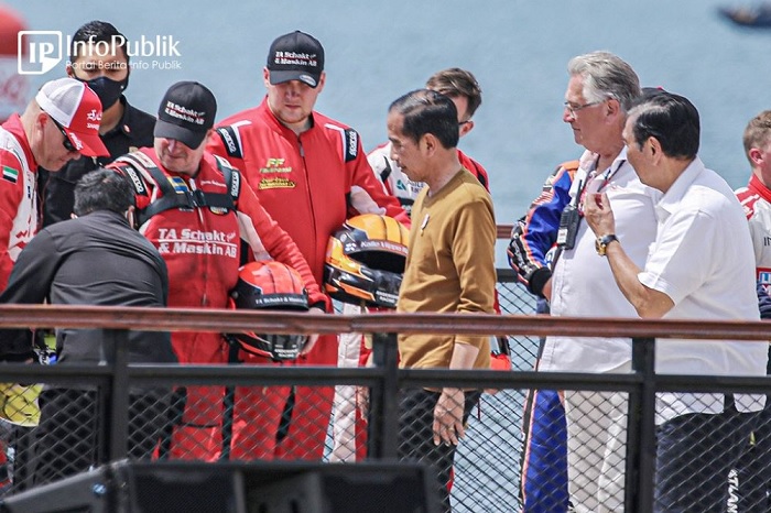 Foto Presiden Minta F1 Powerboat Lake Toba 2023 Ajang Perkenalkan Produk UMKM