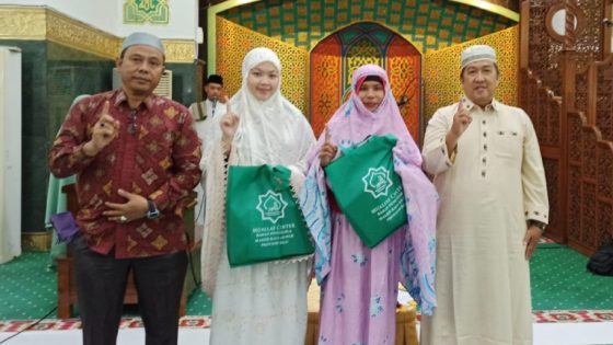 Foto Karena Ini, Dua Wanita di Pekanbaru Masuk Islam