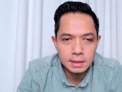 Foto Bermain di FTV Ramadan SCTV, Dude Harlino Jadi Pria Misterius yang Sering Diusir-usir