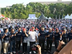 Foto 6000 Lebih Masyarakat Ikuti Jalan Sehat HUT ke-113 Semen Padang