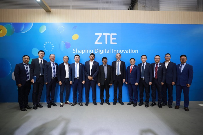 Foto Telkomsel dan ZTE Berkolaborasi Dalam Uji Coba Pemanfaatan Jaringan 5G 