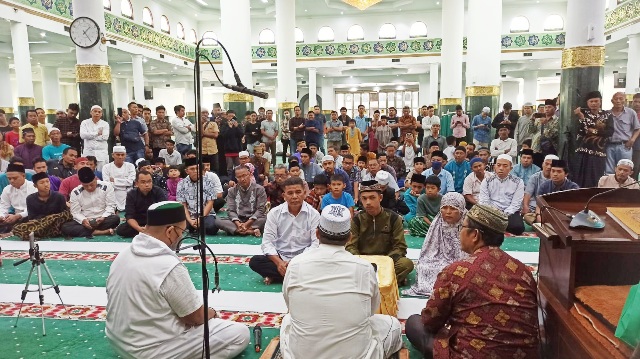 Foto Tiga Mualaf Sukses Masuk Islam di Pekanbaru, Begini Pengakuannya