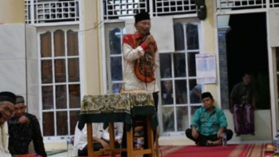 Foto Warga Masang Keluhkan Parahnya Abrasi Pantai