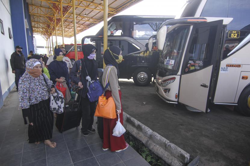 Foto Tidak Ada Kenaikan Harga Tiket Bus Ekonomi