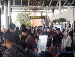 Foto Pemudik Padati Bandara Soetta Sepekan Jelang Lebaran