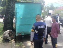 Foto Dishub Padang Tertibkan Kendaraan Parkir Sembarangan