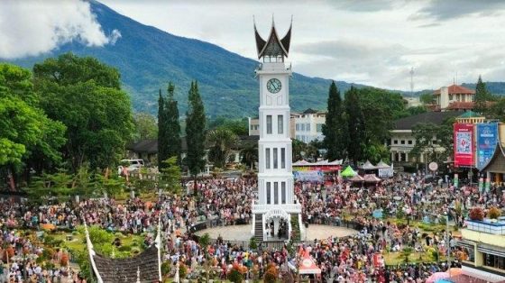 Foto Bukittinggi Jadi Pusat Tujuan Wisata Sumbar