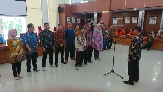 Foto PWI Sumbar Lantik Pengurus Baru PWI Bukittinggi 2023-2026