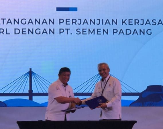 Foto Kerjasama dengan PT Semen Padang, Ditjen PRL KKP Adopsi Program Nabuang Sarok untuk Atasi Sampah Laut