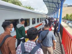 Foto KA Sibinuang Dominasi Angkutan Lebaran di Transportasi Kereta Api Divre II Sumbar