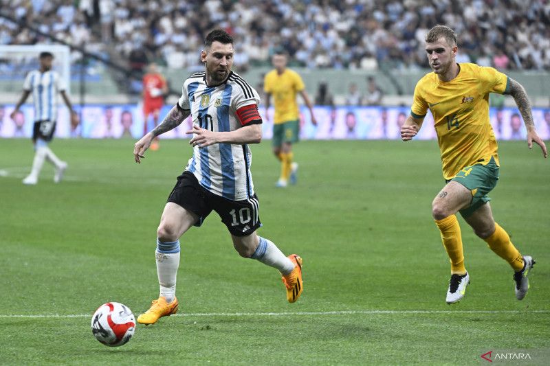 Foto Argentina Menang 2-0 atas Australia, Messi Cetak Gol