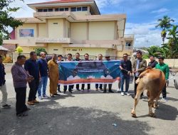 Foto Telkomsel Salurkan 720 Hewan Kurban untuk Penerima Manfaat di Seluruh Indonesia