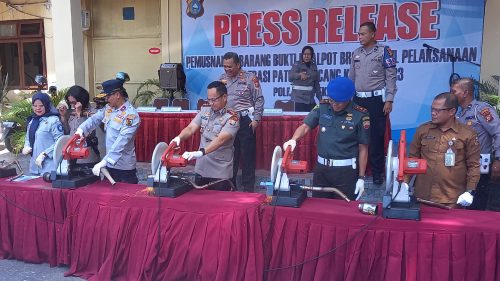 Foto 110 Knalpot Brong Disita Satlantas Polresta Pekanbaru Selama 2 Pekan Operasi Patuh 2023