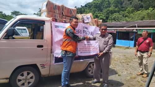 Foto BRI RO Padang, Salurkan Bantuan Bagi Korban Banjir dan Longsor Agam