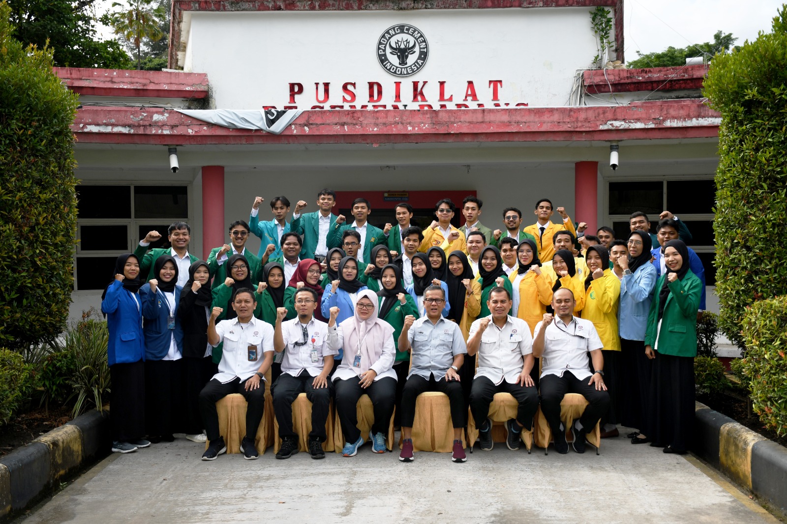 Foto Diikuti 40 Mahasiswa dari Berbagai Daerah, Semen Padang Resmikan Program Perdana MAGENTA 2023