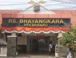 Foto Mayat Bayi Dalam Kantong Kresek di Pekanbaru, Dokter Bhayangkara: Usia 3-7 Hari