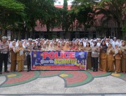 Foto Satlantas Jadi Pembina Upacara di SMA Negeri 1 Pekanbaru