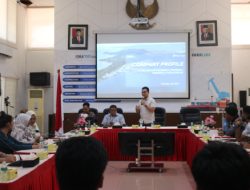 Foto Mahasiswa Unand Kunjungi Pelindo Regional 2 Teluk Bayur,Ini Tujuannya