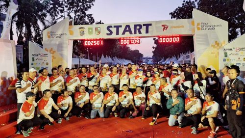 Foto Diikuti 2000 Peserta, Riau Bhayangkara Run Sukses Digelar di Pekanbaru