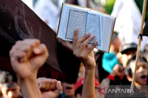 Foto Indonesia Desak OKI Sampaikan Sikap Bersama Kecam Pembakaran Al Quran