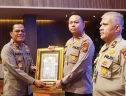 Foto Polres Inhu Terima Penghargaan dari Kapolri dan Kapolda Riau