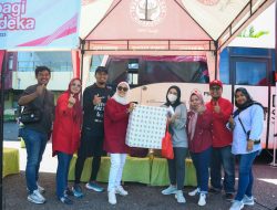 Foto Peringati HUT ke-78 RI, Semen Padang Gelar Donor Darah di GOR H Agus Salim