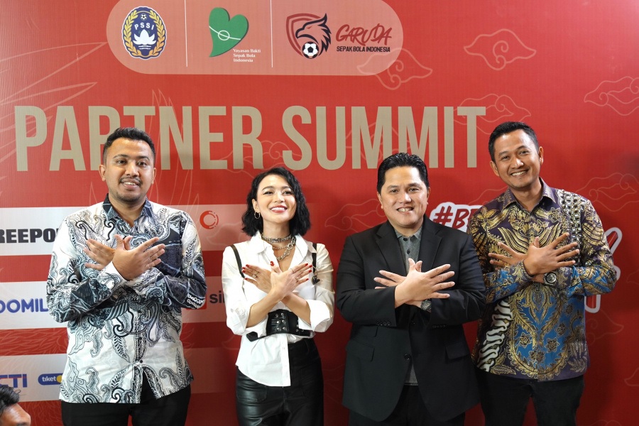 Foto PSSI Kenalkan Lagu 'Bersama Garuda' untuk Tim Nasional Indonesia