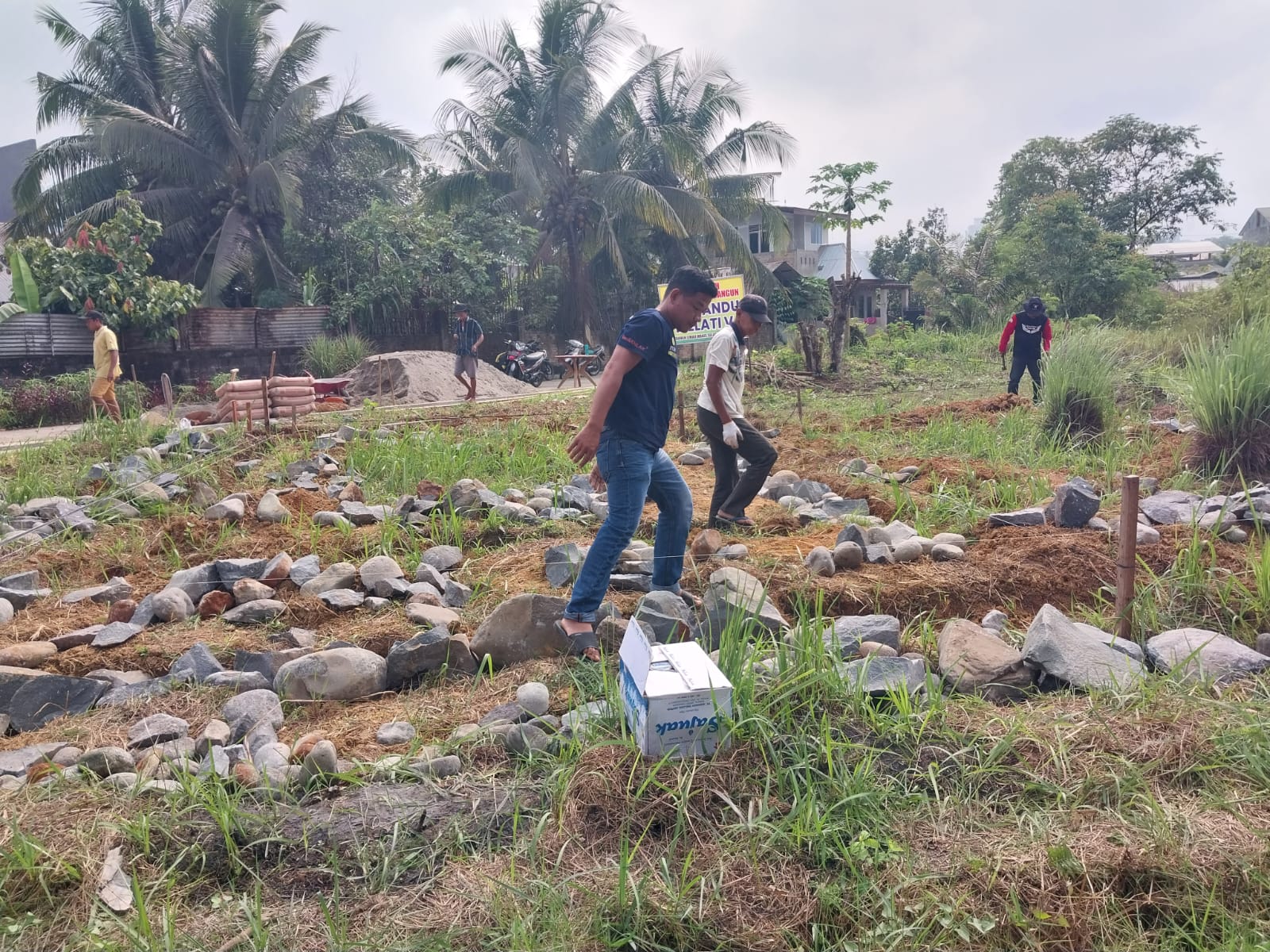 Foto Maksimalkan Kinerja Tekan Stunting, Semen Padang-Forum Nagari Bangun Posko Posyandu Melati V di Limau Manis Selatan